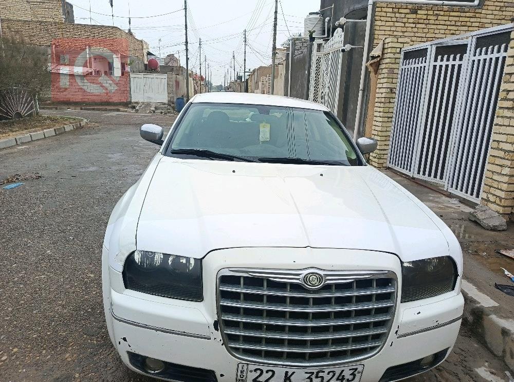 کرایسلەر 300